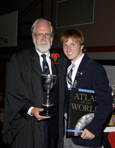Brentwood Grad receives scholarship to Oxford University