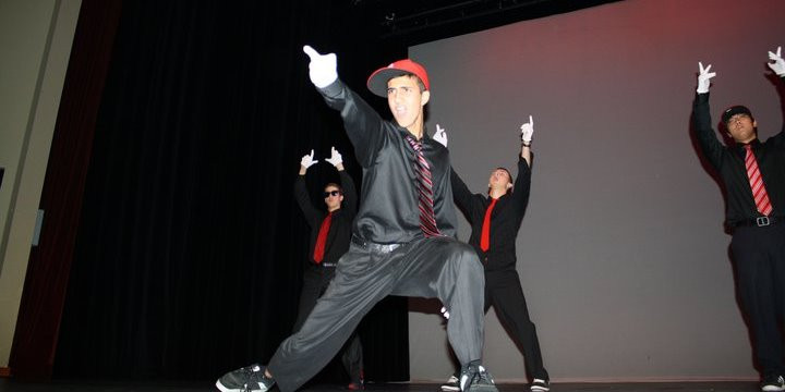 Airband Thunders Across Bunch Stage