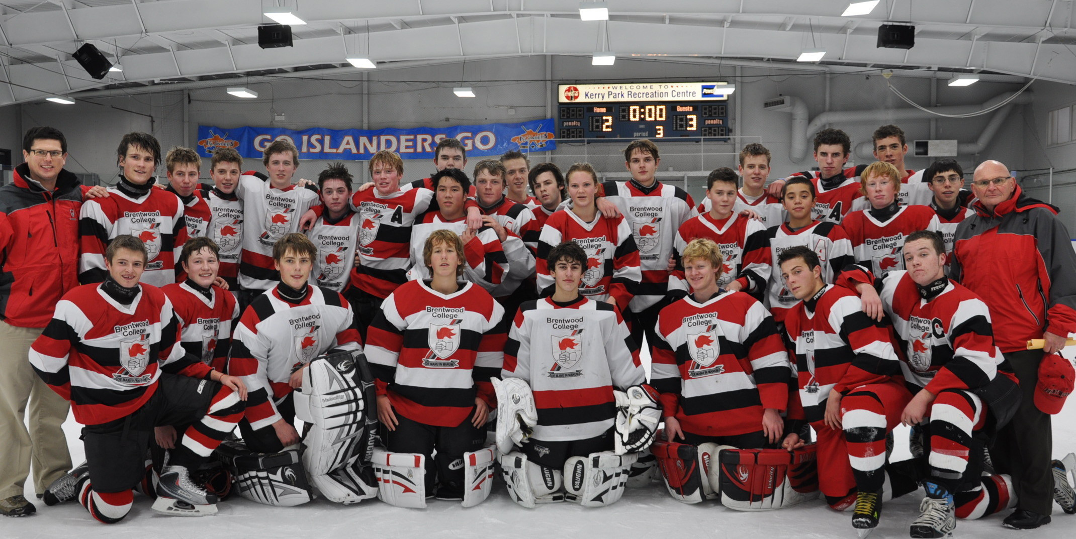 Undefeated: Brentwood Hockey Begins Season on the Right Skate