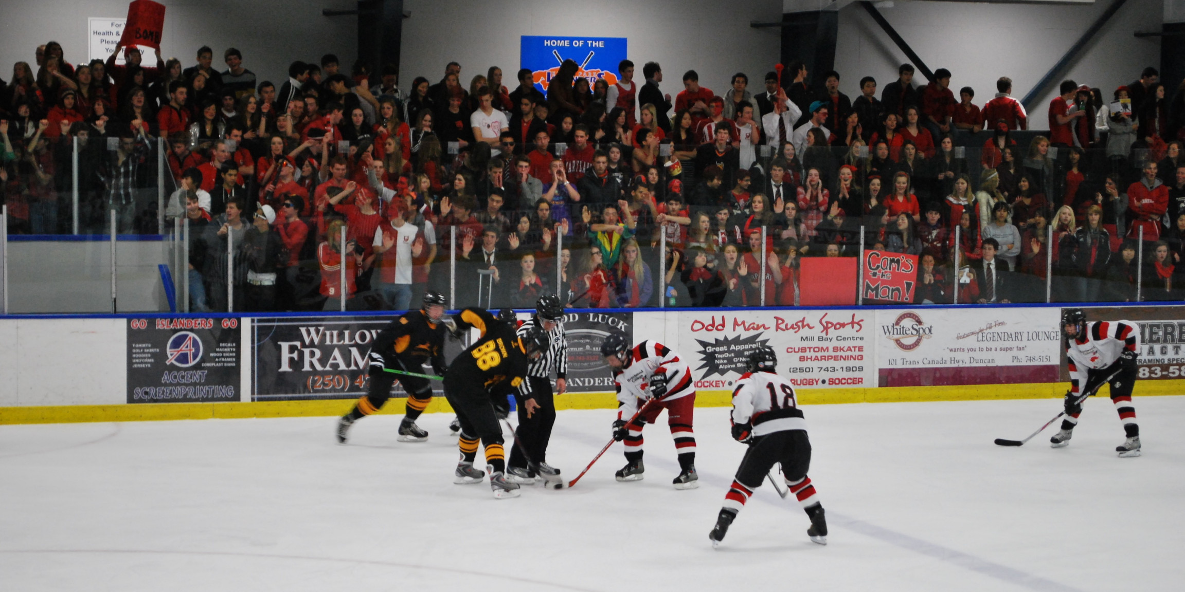 Brentwood Threepeats in Showcase Hockey