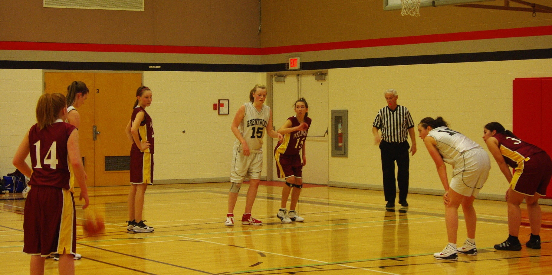 Senior Girls Advance to 6-1