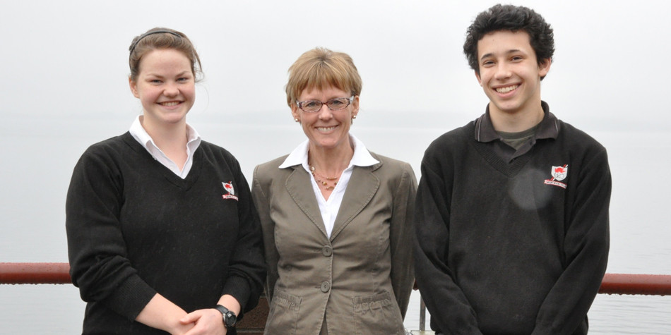 Senior Debaters off to Nationals