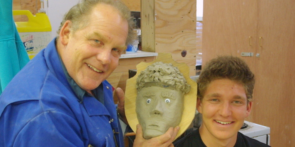 School Sculptor Gets Grant
