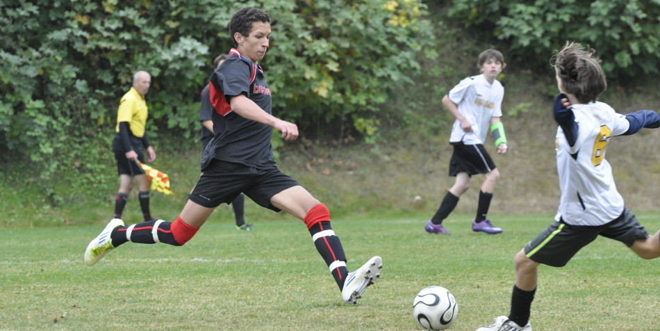 Junior Boys Win Openers at Islands