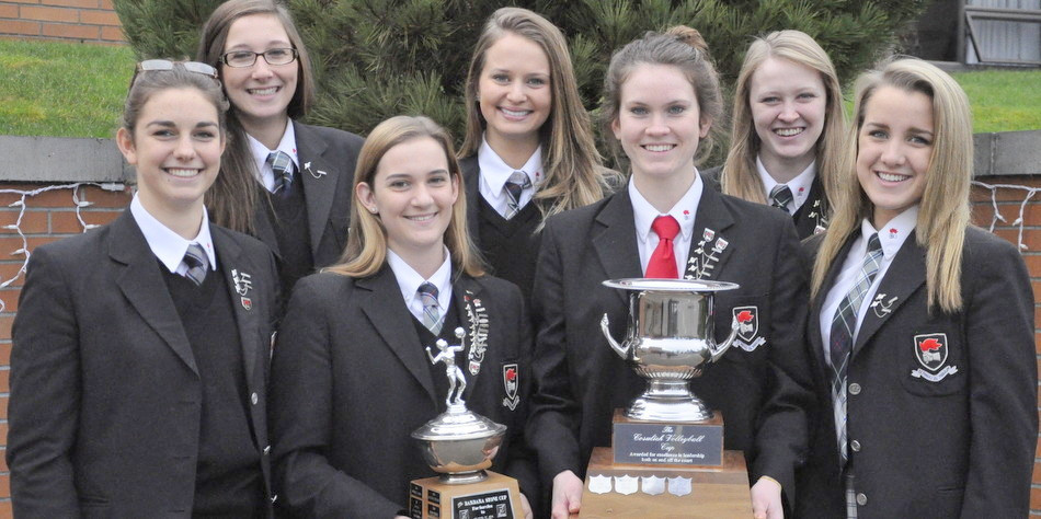 Senior Volleyball Earns Awards