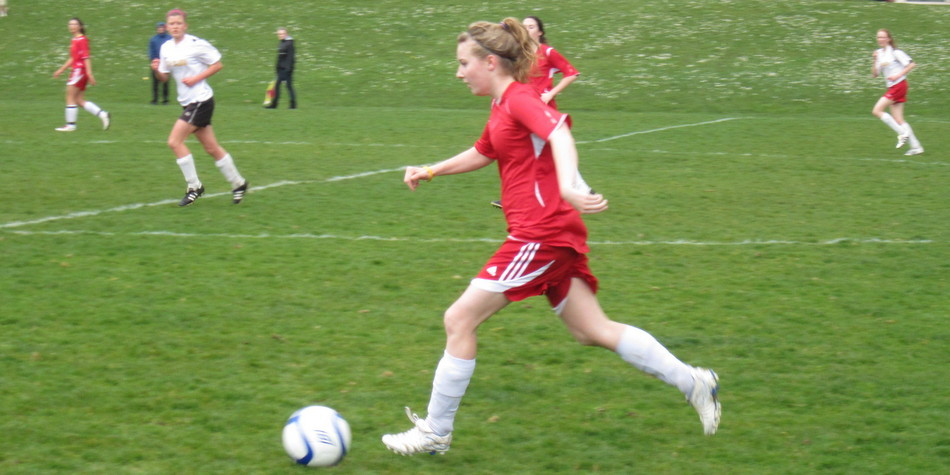 Senior Soccer Splits Pair