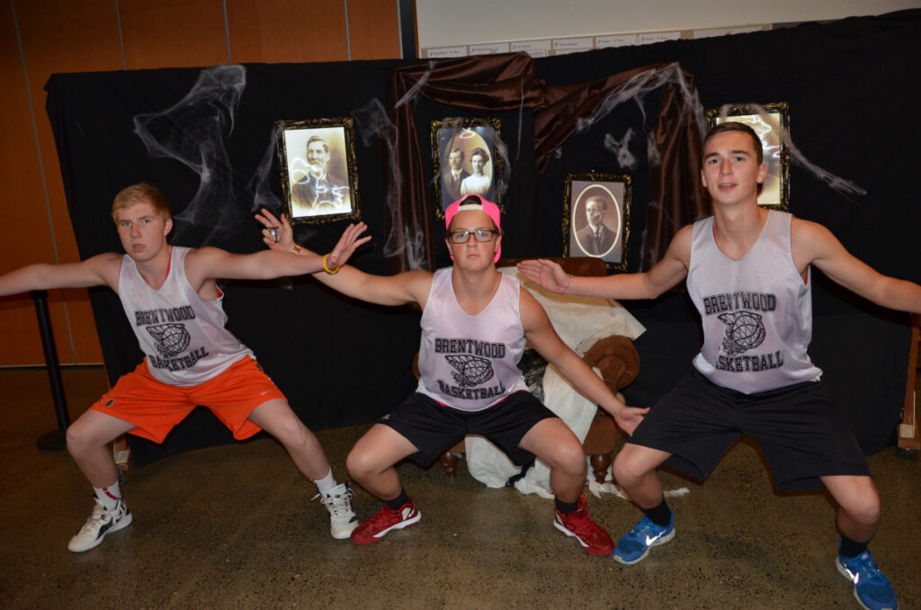 A Spooky Spectacle: Halloween Dance 2013