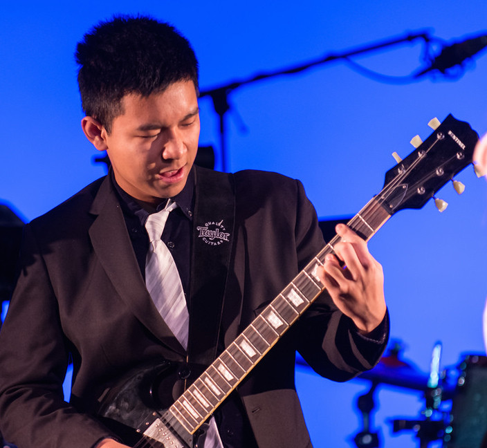 Music-Mania – A Concert for A Winter’s Eve