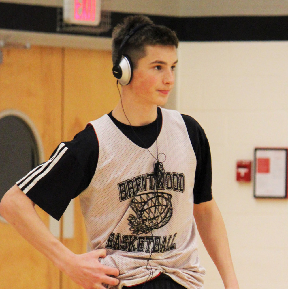 Senior Boys Basketball Stings Scorpions