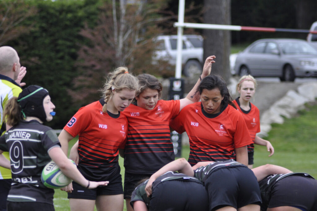 Girl 7s Win Island Gold