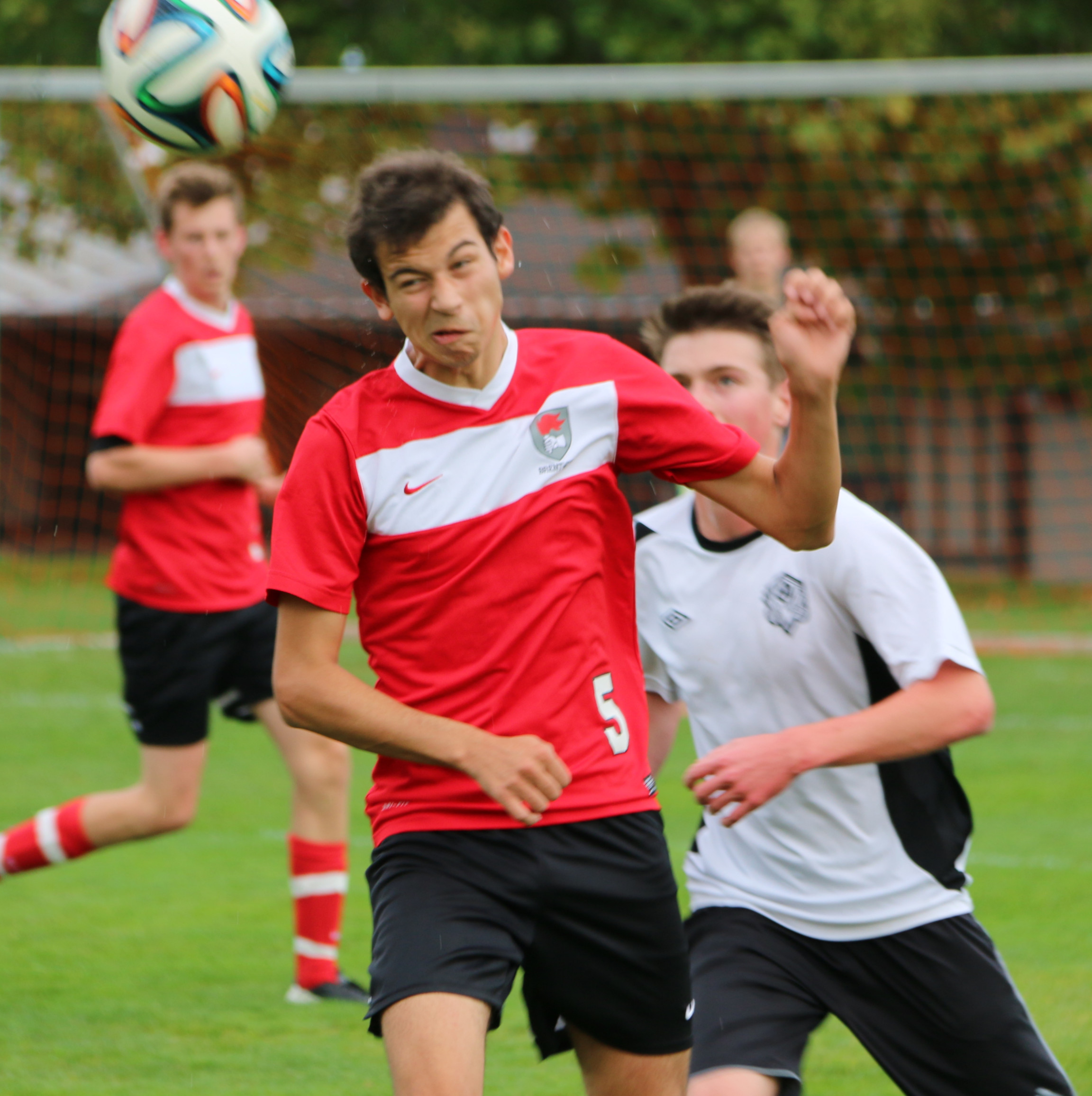 Scorpions Snip Senior Soccer