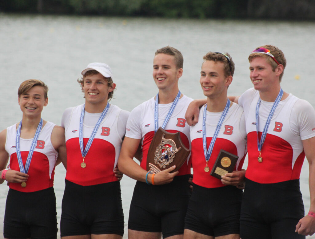 8 Medals at National Championships