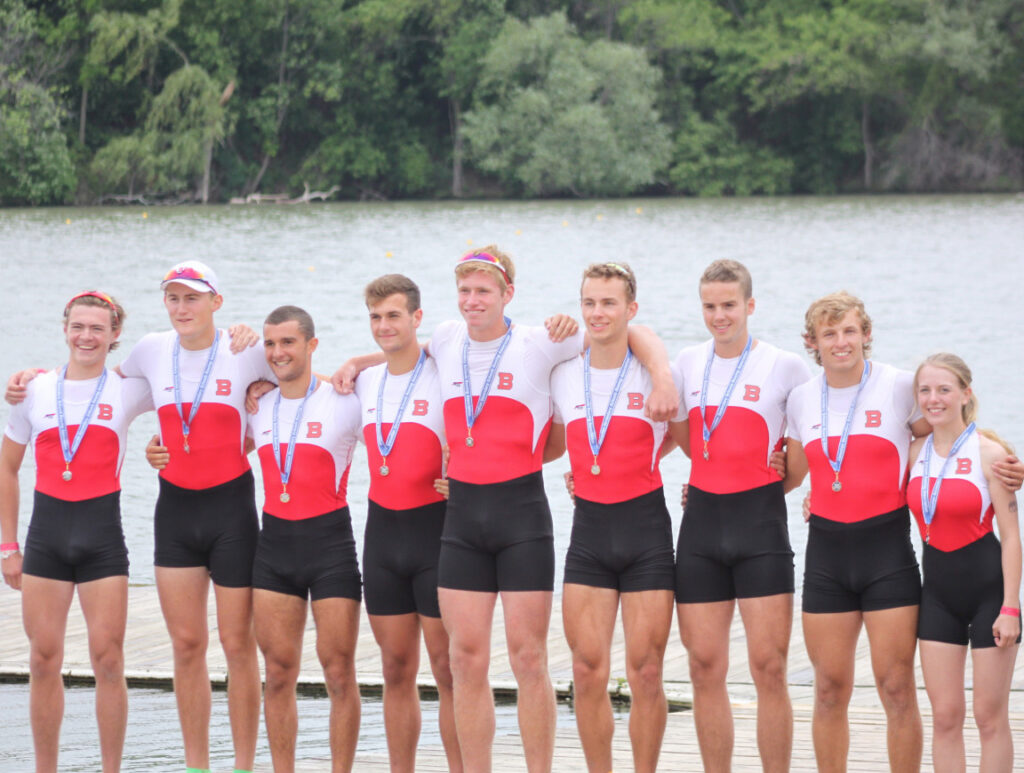 8 Medals at National Championships