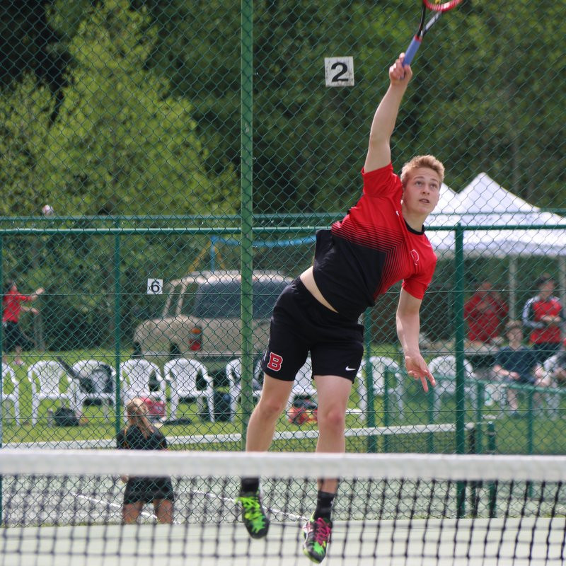 Senior Tennis – Always on it Toes