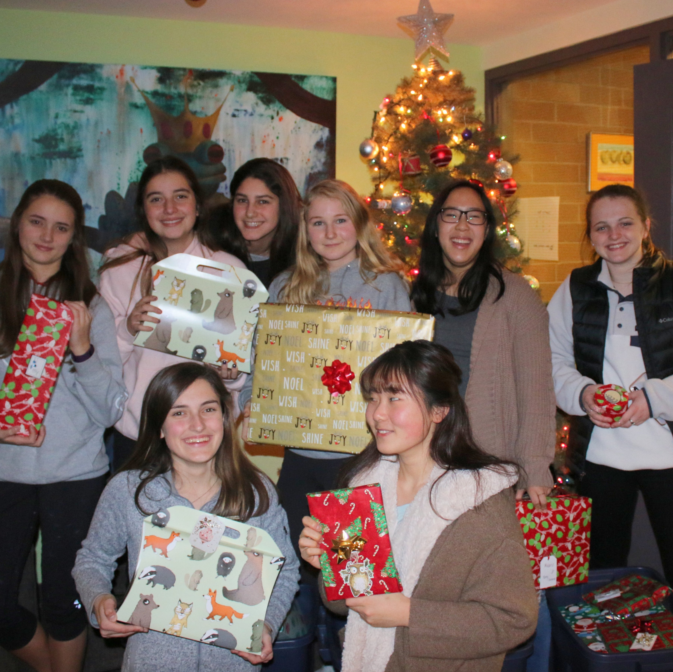 Mackenzie House Gives