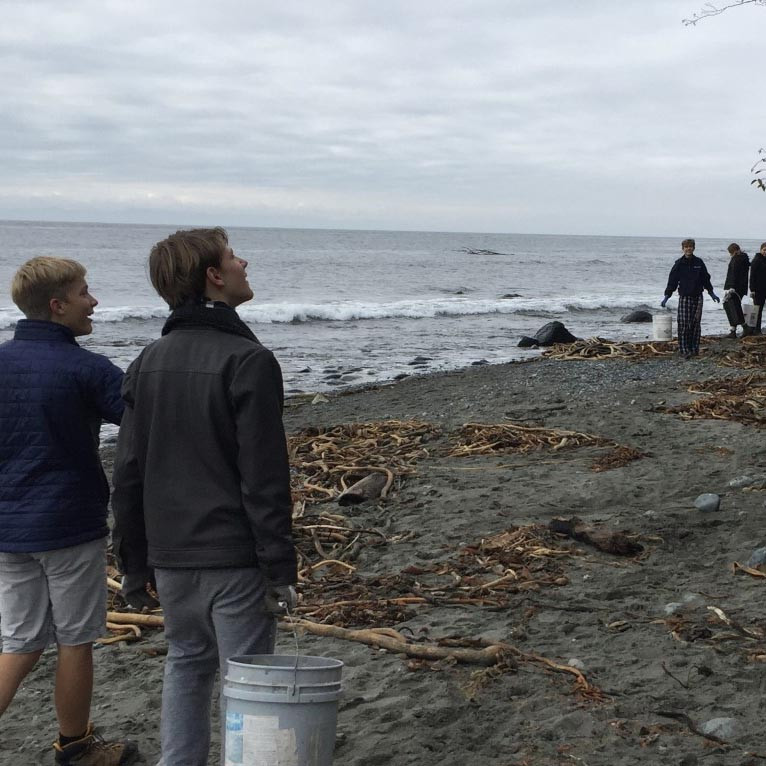 Please Keep Our Beaches Clean!