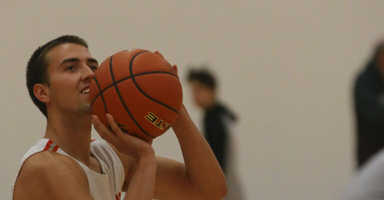 Sr Boys Basketball Islands Day 2