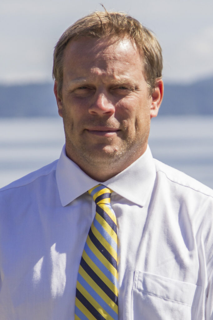 Shane Thompson