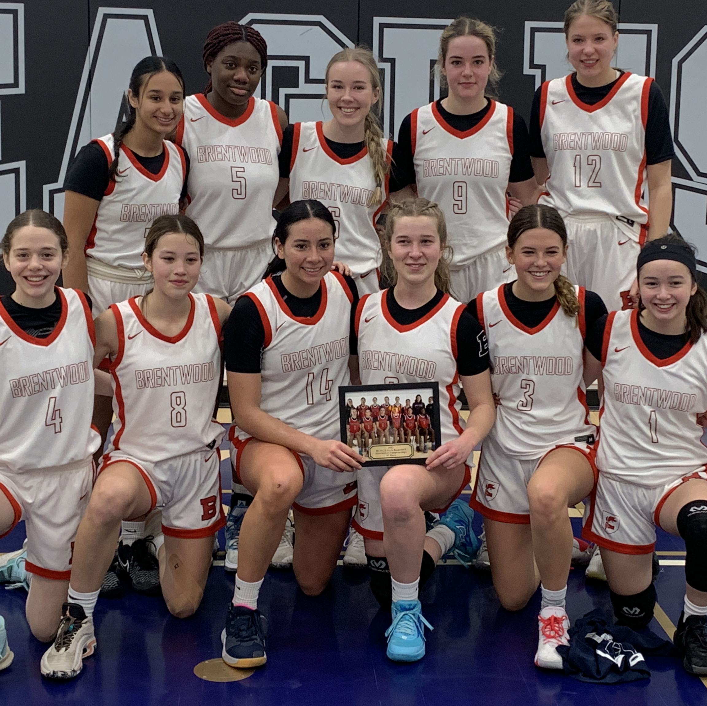 Senior Girls Basketball Perform at Provincials