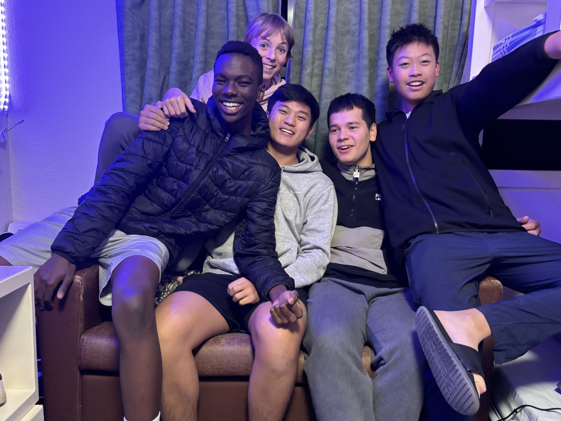 Ellis House Big Bros Night: A Slice of Brotherhood Across Grades
