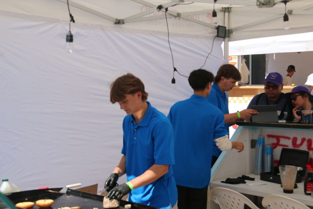 Entre Booths & Food Services - Fuelling Regatta 2025