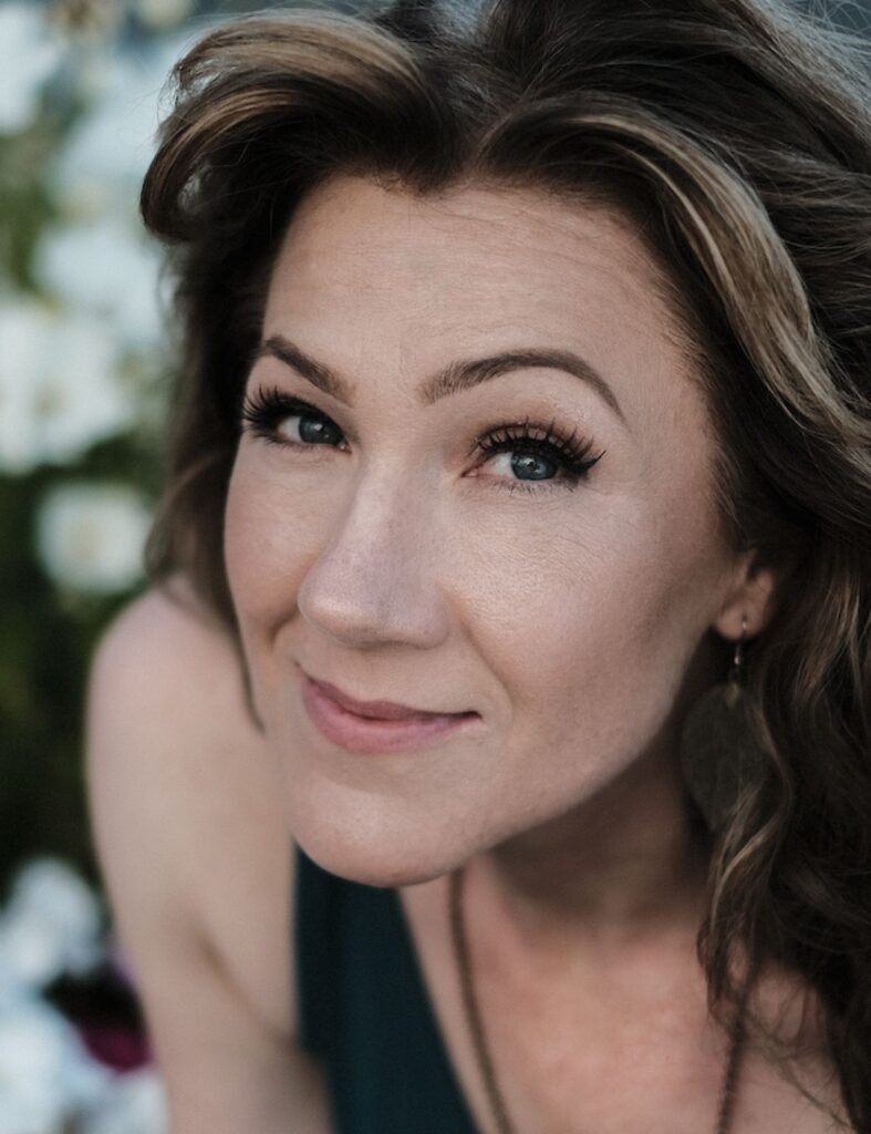 Stephanie Roth
