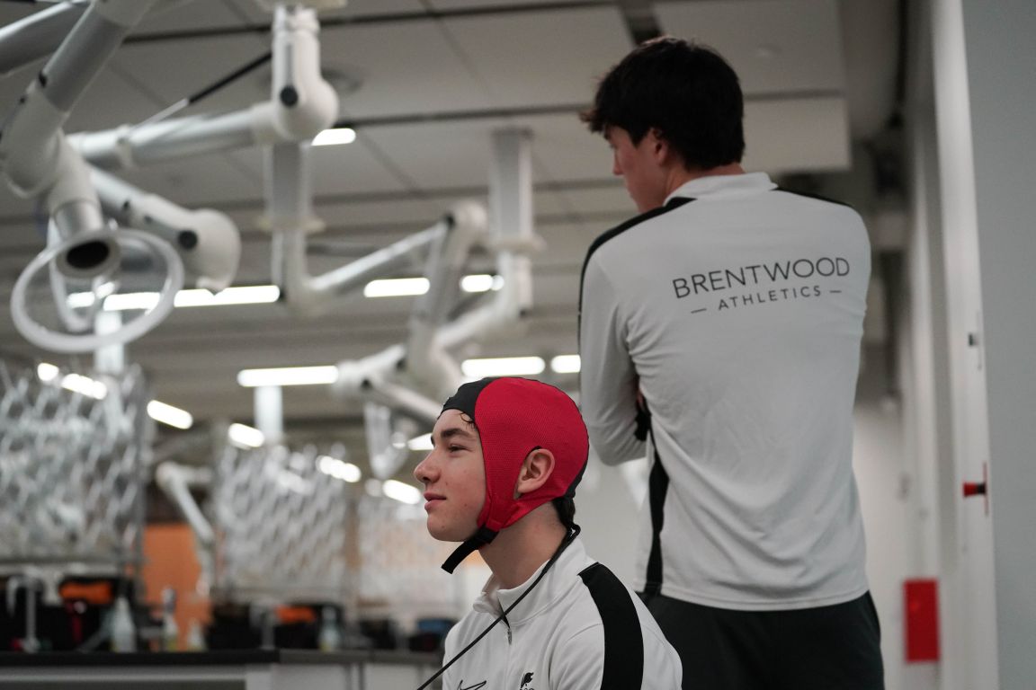 Student athletes in science superlab at Brentwood College School