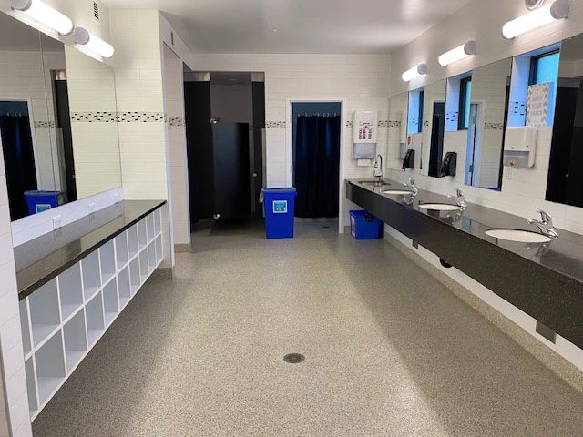A shared washroom in a rental dormitory
