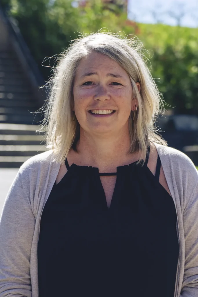 Kim Waugh